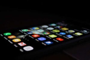 Mobile Marketing: Ein vollständiger Leitfaden für Anfänger (2022) 3 rami al zayat w33 zg dNL4 unsplash